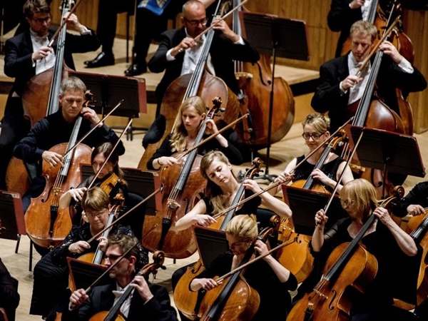 La Philharmonia Orchestra emprende una extensa gira por España de la mano de Ibermúsica