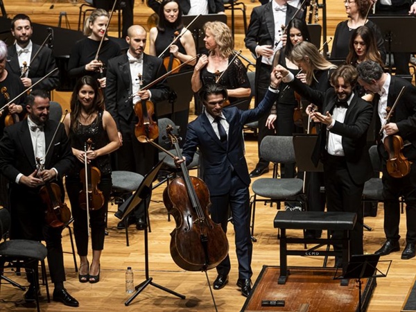 Crítica / Gautier Capuçon y Jaume Santonja triunfan con la OSCyL - por José M. Morate Moyano