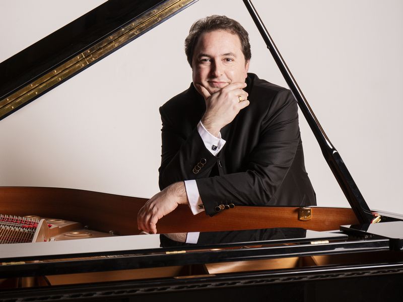 El pianista Melani Mestre recupera el Concierto “Valenciano” de Eduardo López-Chávarri