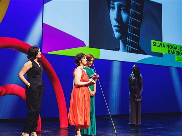 La guitarrista Silvia Nogales gana el Premio MIN a mejor álbum de clásica con Seda