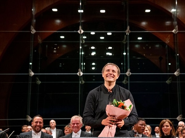 Crítica / Vasily Petrenko y Rachmaninov, un binomio imbatible - por Juan F. Román Rodríguez