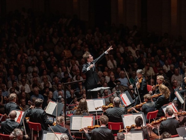 Crítica / Klaus Mäkelä en la Concertgebouw - por Agustín Blanco Bazán