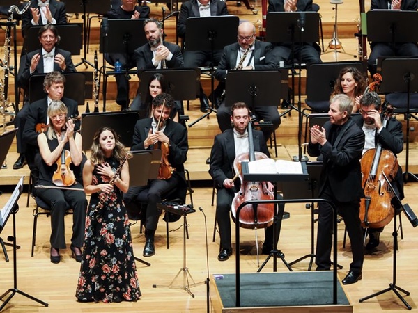 Crítica / Cristina Gómez Godoy y su oboe triunfaron plenamente - por José M. Morate Moyano