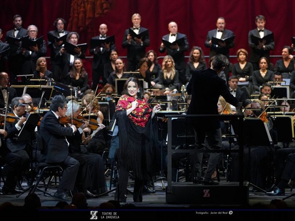 Crítica / Heterogéneo concierto de navidad en el Teatro de la Zarzuela - por Blanca Gutiérrez Cardona