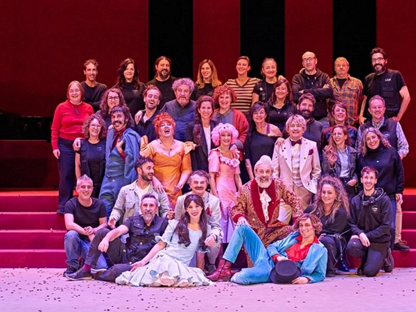 Crítica / Los Bufos Madrileños, comedia musical del siglo XIX - por Blanca Gutiérrez Cardona