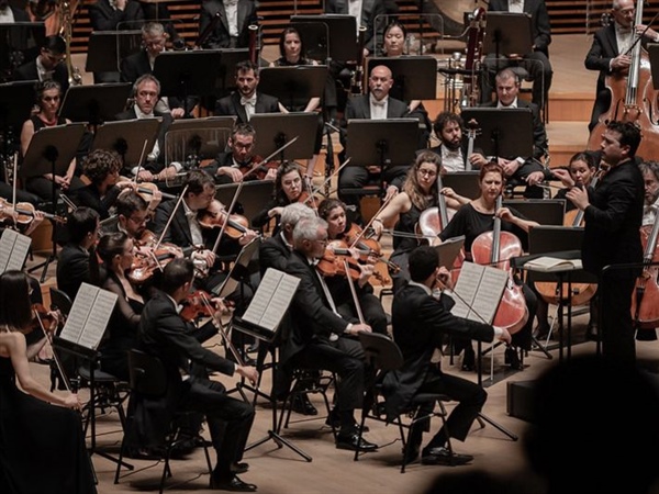 Gira por Austria de la Euskadiko Orkestra con Robert Treviño y el arpista Xavier de Maistre