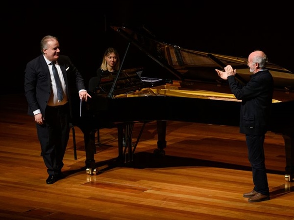 Crítica / Tributo a Albéniz - por Luis Mazorra Incera