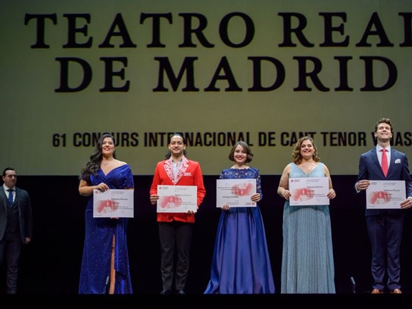 El Teatro Real recibe a los ganadores del Concurso Internacional de Canto Tenor Viñas