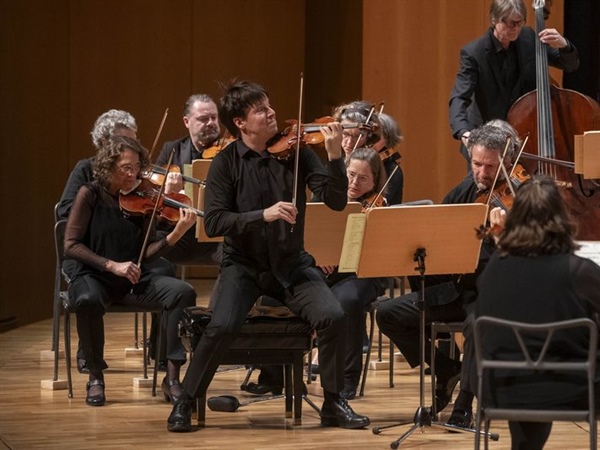 Crítica / Fascinante virtuosismo orquestal - por José Antonio Cantón