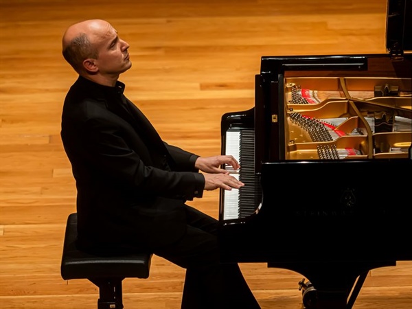 Crítica / Nelson Goerner, músico y pianista integral - por José M. Morate Moyano