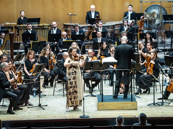 Crítica / Rosanne Philippens: Un Korngold concertante - por Ramón García Balado