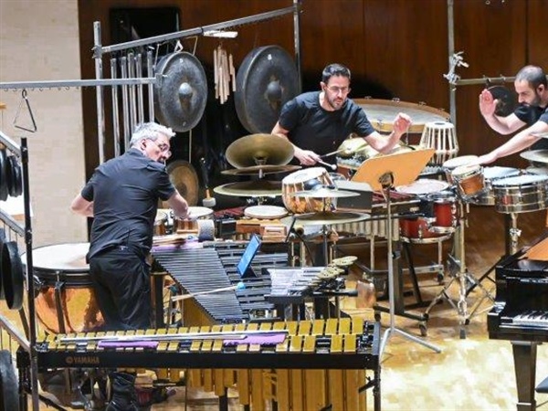 Crítica / Espectacular tributo de Neopercusión a Barraqué, Xenakis y Marco - por Simón Andueza