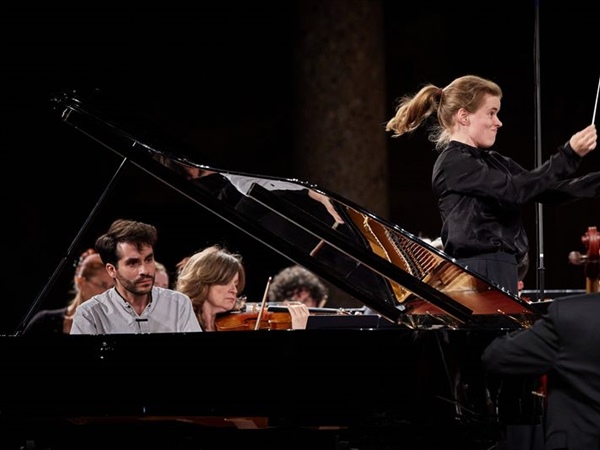 Crítica / Juan Floristán y la Orquesta Ciudad de Granada - por Gonzalo Roldán Herencia
