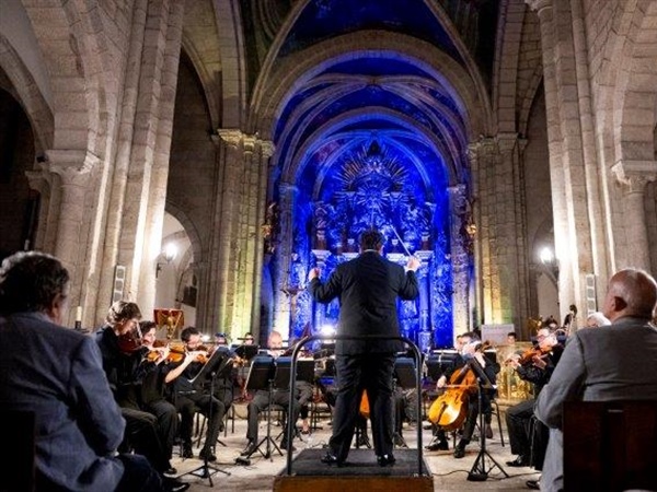 Crítica / Clausura de dos festivales con obras de Rogelio Groba y Tchaikovsky - por Ramón G. Balado