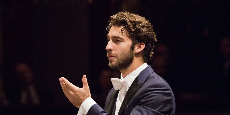 Lorenzo Viotti dirige a la Filarmonica della Scala en Zaragoza y Madrid