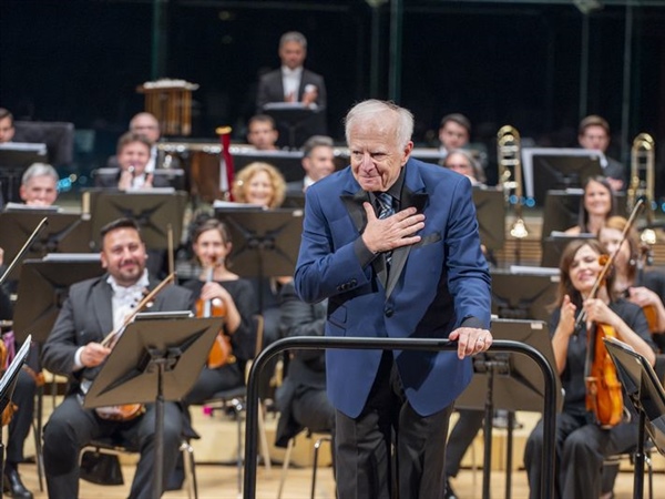 Crítica / Slatkin y la Filarmónica de Gran Canaria con Tchaikovsky - por Juan F. Román Rodríguez