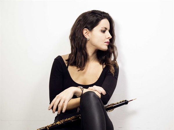 Crítica / Elogio del oboe de Cristina Gómez Godoy - por José Antonio Cantón