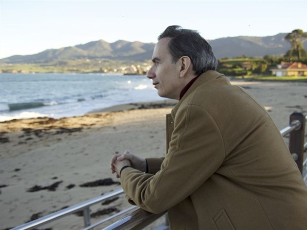 La OSPA estrena “Etoiles sur fond blanc” de Manuel Martínez Burgos