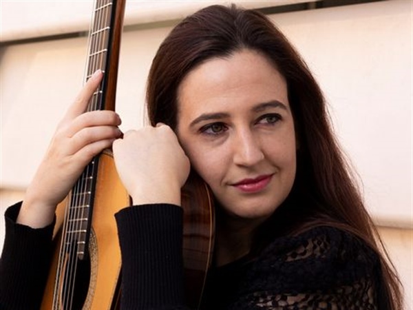 La guitarrista Elena Ortega tocará en Madrid y Palencia