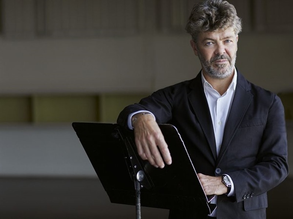 Pablo Heras-Casado dirige a la Orquesta SWR Stuttgart en la clausura del Festival de Granada
