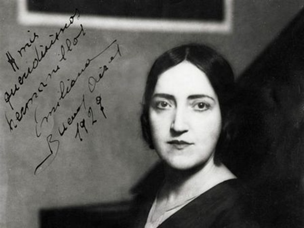#Lecturasdeverano #LasMusas #Opinión / Emiliana de Zubeldía - por Sira Hernández
