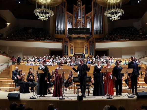 Crítica / Scarlatti y Vespres D’Arnadí engalanan Universo Barroco - por Simón Andueza