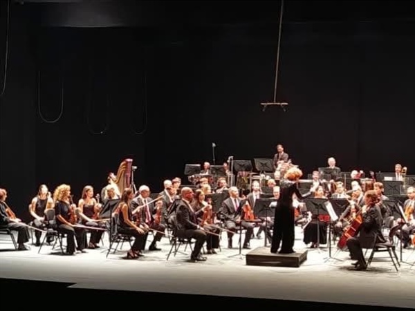 Crítica / Celebración jaenera con Lucía Marín y la Filarmónica de Málaga - por Joaquín Robles