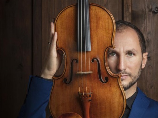 Entrevista / Antoine Tamestit, para enamorarse de la viola - por Irene Littfack