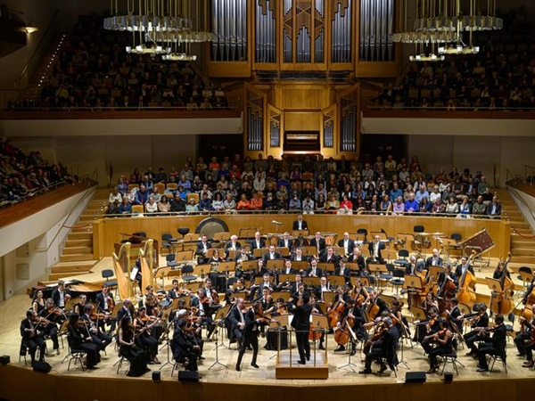 Crítica / Magnífica despedida - por Juan Manuel Ruiz