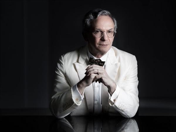 Fabio Luisi regresa a la Orquesta y Coro Nacionales de España con El libro de los siete sellos