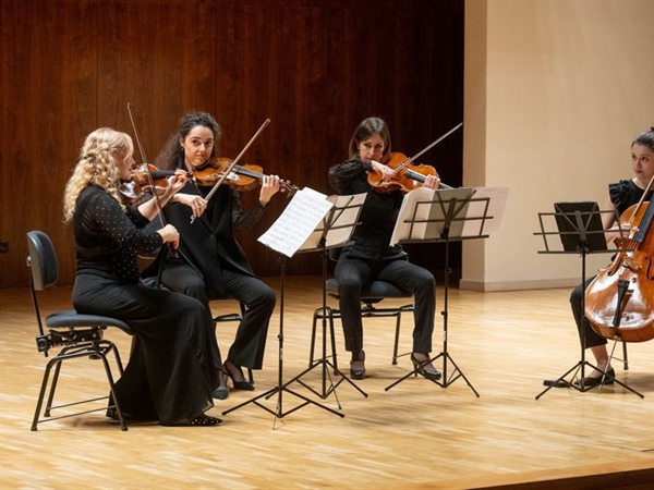 Crítica / Belleza, expresión y autenticidad - por Luis Mazorra Incera