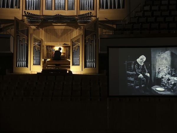 Crítica / Mosqueteros del órgano - por Luis Mazorra Incera