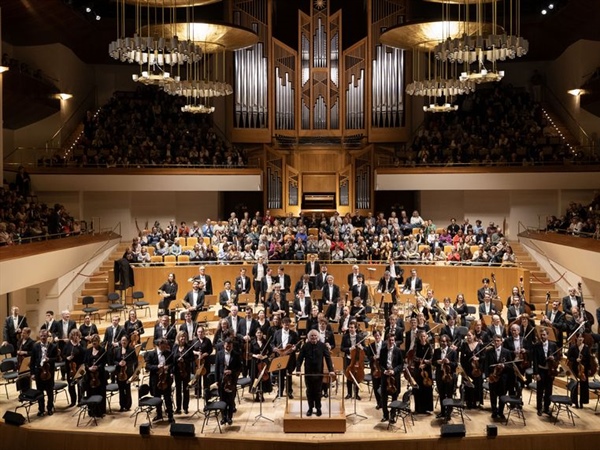 Crítica / Sir Simon en Múnich: un buen maridaje - por Rafael-Juan Poveda Jabonero