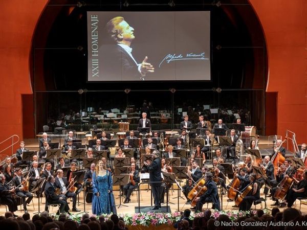 Crítica / Triunfo de Jessica Prat en el XXIII Homenaje a Alfredo Kraus - por Juan F. Román Rodríguez