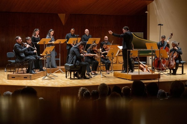 Crítica / El Bach historicista de la OCNE y Josetxu Obregón - por Simón Andueza