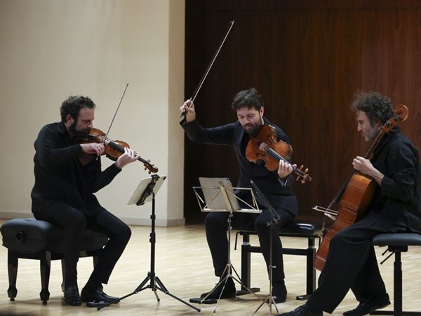 Crítica / Felices cuerdas para todos - por Gonzalo Pérez Chamorro