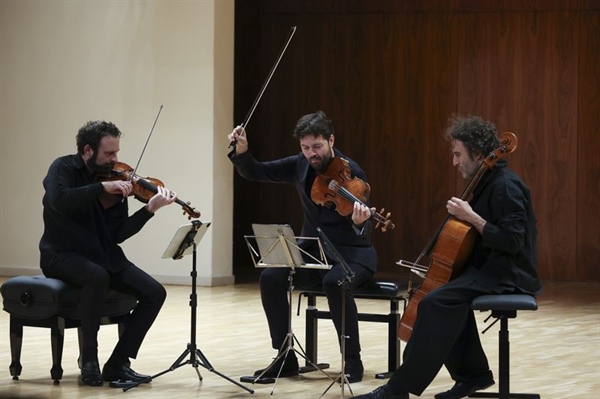 Crítica / Felices cuerdas para todos - por Gonzalo Pérez Chamorro
