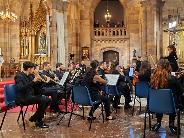Crítica / Menos es más: la Sinfónica del Cantábrico brilla en su concierto navideño - por Darío Fernández Ruiz
