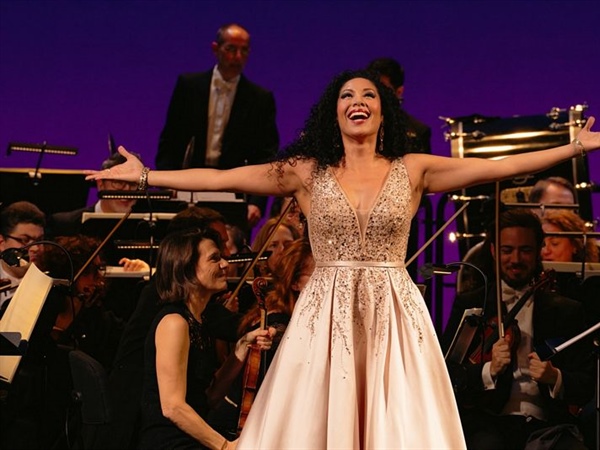 Crítica / Intercambiador-Avenida-América - por Luis Mazorra Incera