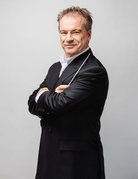 Jonathan Nott dirige a la JONDE en una gira de conciertos en enero