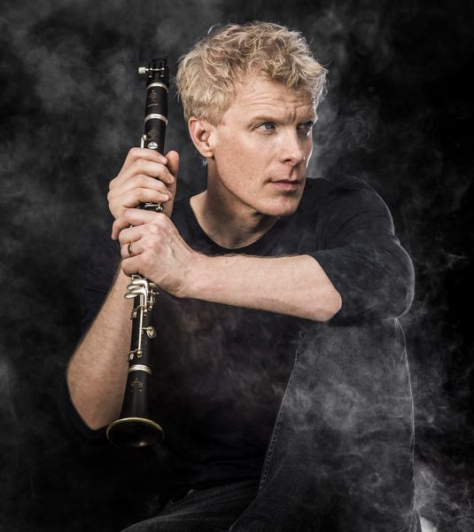 Martin Fröst y la Sinfónica de Navarra interpretan Weathered, obra inspirada en la crisis climática