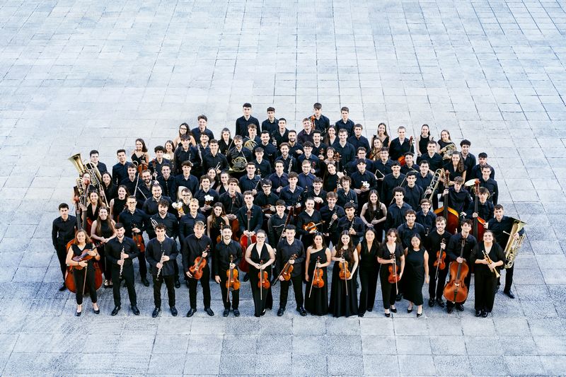 Jonathan Nott dirige a la Joven Orquesta Nacional de España en el Ciclo Sinfónico de la OCNE