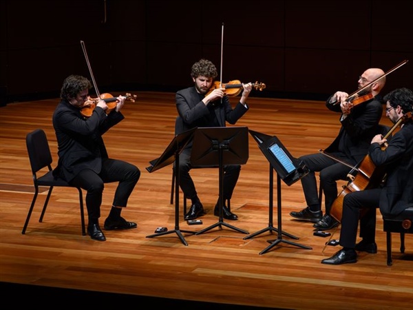 Crítica / Trascendencia, novedad, repertorio - por Luis Mazorra Incera