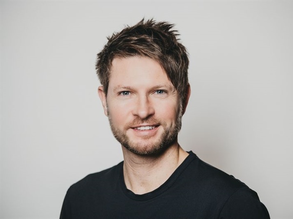 La Orquesta Nacional de España cruza el telón de acero de la mano del maestro Krzysztof Urbański