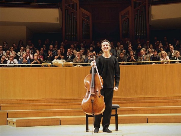 Crítica / La sobreexpresividad - por Juan Gómez Espinosa