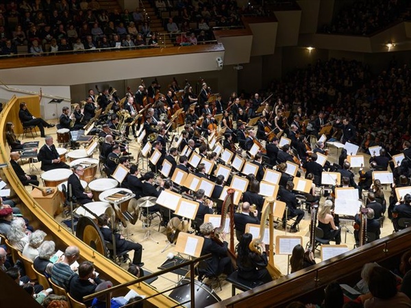 Crítica / Las aguas del Rin se desbordaron - por Gonzalo Pérez Chamorro