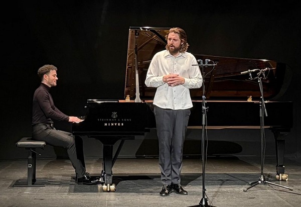 Crítica / Para no olvidar - por Blanca Gutiérrez Cardona