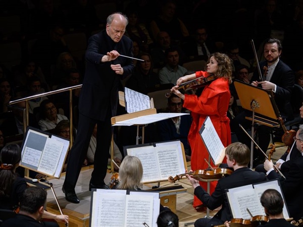 Crítica / Lucidez y rigor - por Juan Manuel Ruiz