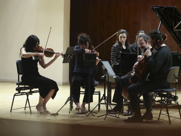 Crítica / Qué día aquel - por Gonzalo Pérez Chamorro