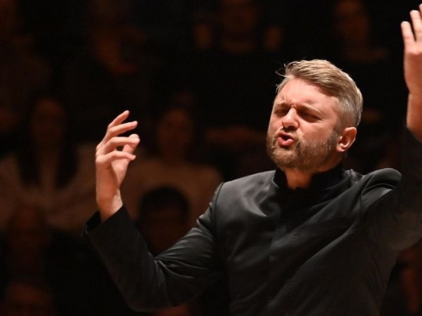 Crítica / Locus amoenus - por Luis Mazorra Incera